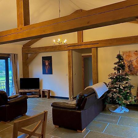 Trelaske Mill Cider Barn-With Hot Tub, Fire Pit Bbq Lewannick エクステリア 写真