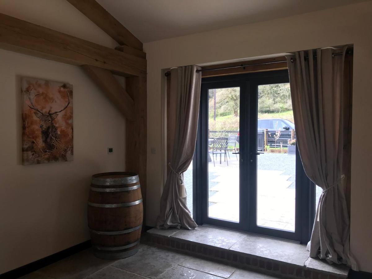 Trelaske Mill Cider Barn-With Hot Tub, Fire Pit Bbq Lewannick エクステリア 写真